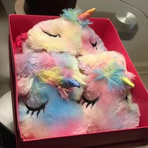Unicorn slippers and eye mask set, sz 7-8 (M)